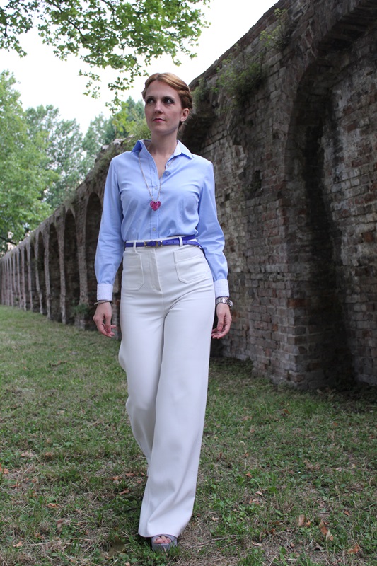 Margaret Dallospedale, Fashion blogger, The Indian Savage diary, Fashion blog, www.indiansavage.com, fashion tips, Lifestyle, How to wear, Babe blue shirt and White pants, Paivè bijoux 3