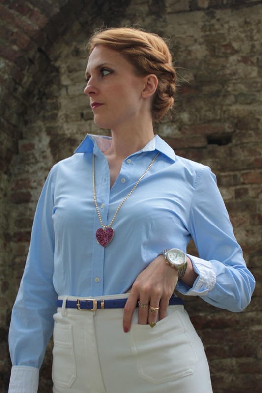 Margaret Dallospedale, Fashion blogger, The Indian Savage diary, Fashion blog, www.indiansavage.com, fashion tips, Lifestyle, How to wear, Babe blue shirt and White pants, Paivè bijoux 7
