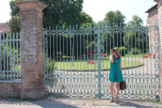 Emerald green (fashion tip #40)
