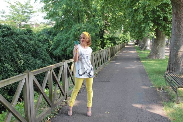 Yellow pants (Fashion tip #43)