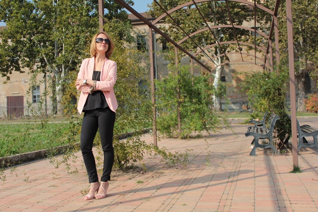 Black Jumpsuit (Fashion outfit #68)