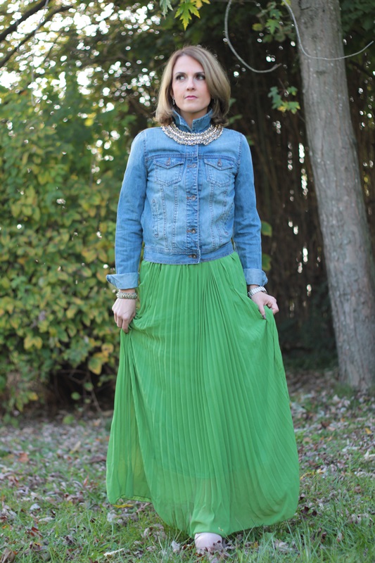 Margaret Dallospedale, Maggie Dallospedlae fashion diary, Fashion blog, Fashion blogger,  fashion tips, how to wear, Outfits, OOTD, Fall outfit, Autumn outfit, Long Green skirt and, 1