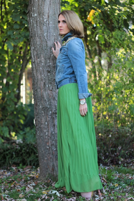 Margaret Dallospedale, Maggie Dallospedlae fashion diary, Fashion blog, Fashion blogger,  fashion tips, how to wear, Outfits, OOTD, Fall outfit, Autumn outfit, Long Green skirt and, 5