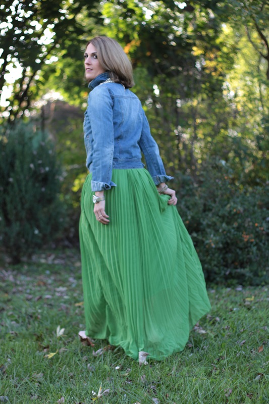 Margaret Dallospedale, Maggie Dallospedlae fashion diary, Fashion blog, Fashion blogger,  fashion tips, how to wear, Outfits, OOTD, Fall outfit, Autumn outfit, Long Green skirt and, 6