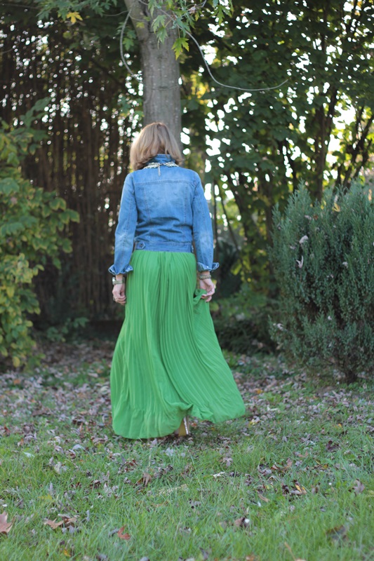 Margaret Dallospedale, Maggie Dallospedlae fashion diary, Fashion blog, Fashion blogger,  fashion tips, how to wear, Outfits, OOTD, Fall outfit, Autumn outfit, Long Green skirt and, 7
