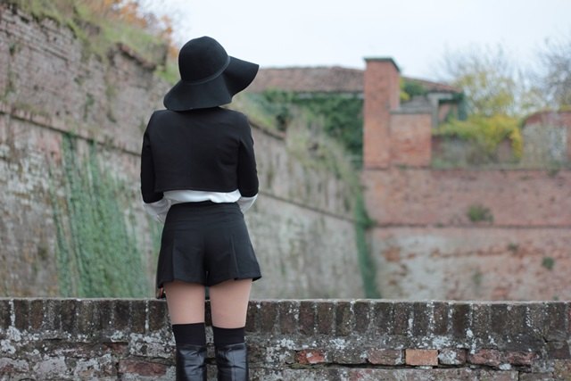 Black and White Shirt and Short (Fashion Outfit #79)