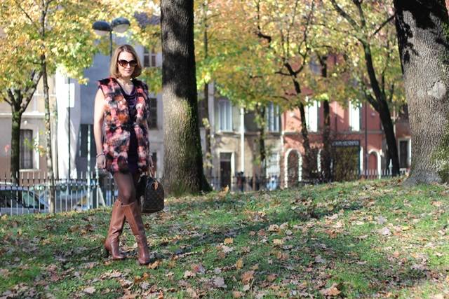 Faux Fur Vest and high brown boots (Fashion tip #80)