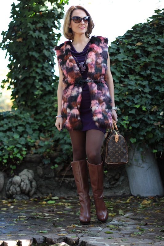 Margaret Dallospedale, Maggie Dallospedlae fashion diary, Fashion blog, Fashion blogger,  fashion tips, how to wear, Outfits, OOTD, Fall outfit, Faux fur vest, 4