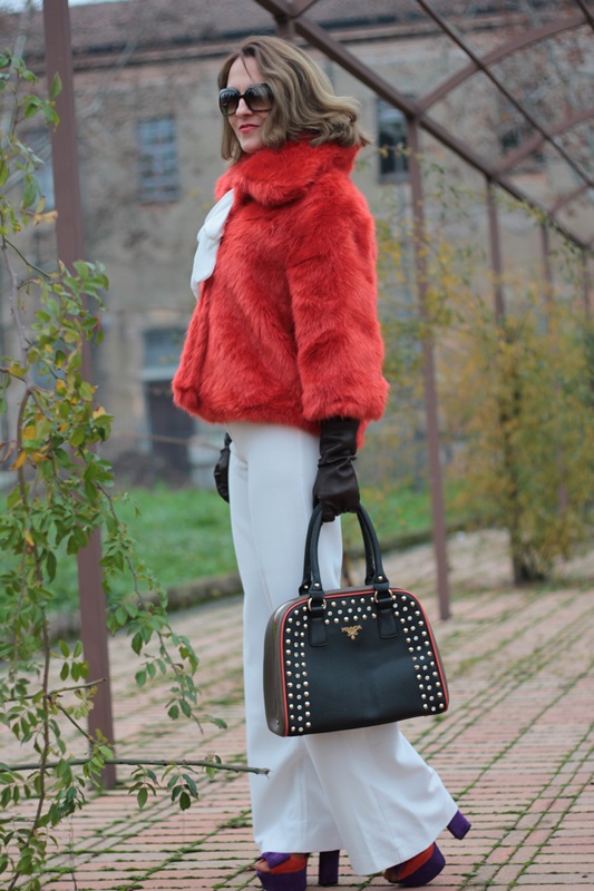 Fashion blogger, Fashion blog, Maggie Dallospedale fashion diary, fashion outfit, Total White, Blood Orange Faux Fur Coat, 3