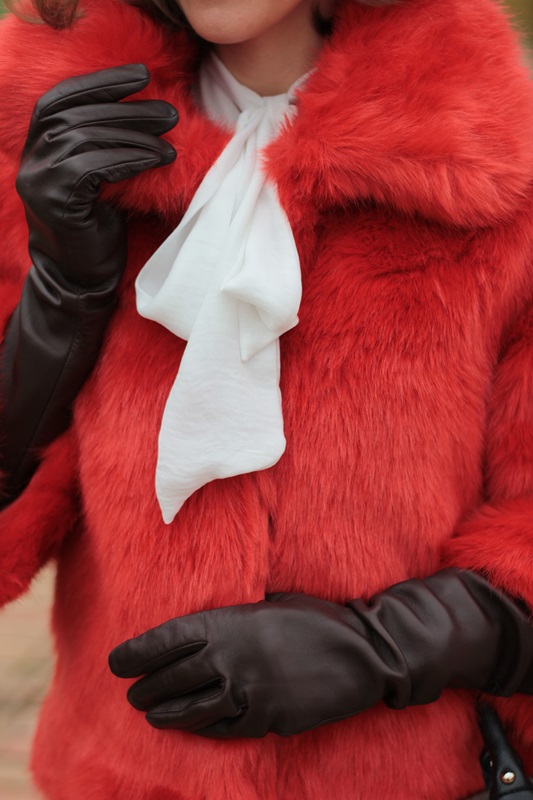 Fashion blogger, Fashion blog, Maggie Dallospedale fashion diary, fashion outfit, Total White, Blood Orange Faux Fur Coat, 9