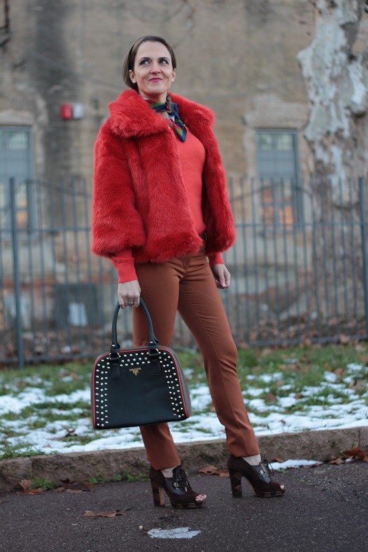 Fashion blogger, Fashion blog, Maggie Dallospedale fashion diary, fashion outfit, Orange and Brown Outfit, 3
