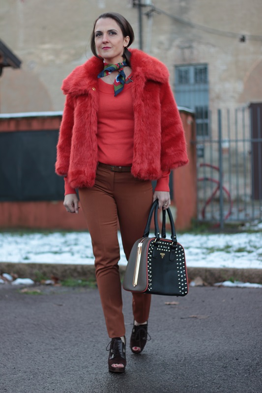 Fashion blogger, Fashion blog, Maggie Dallospedale fashion diary, fashion outfit, Orange and Brown Outfit, 7