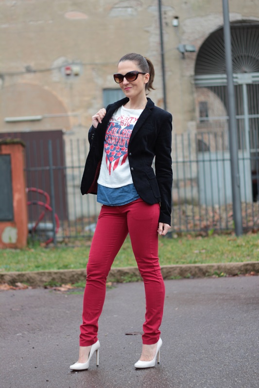 Fashion blogger, Fashion blog, Maggie Dallospedale fashion diary, fashion outfit, Sweatshirt, 4