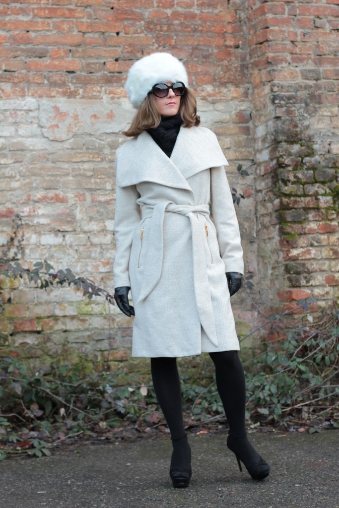 Fashion blogger, Fashion blog, Maggie Dallospedale fashion diary, fashion outfit, Bianco Nero ouutfit, 10