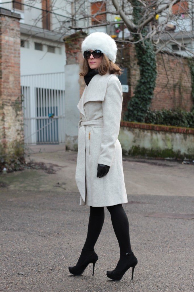 Fashion blogger, Fashion blog, Maggie Dallospedale fashion diary, fashion outfit, Bianco Nero ouutfit, 6