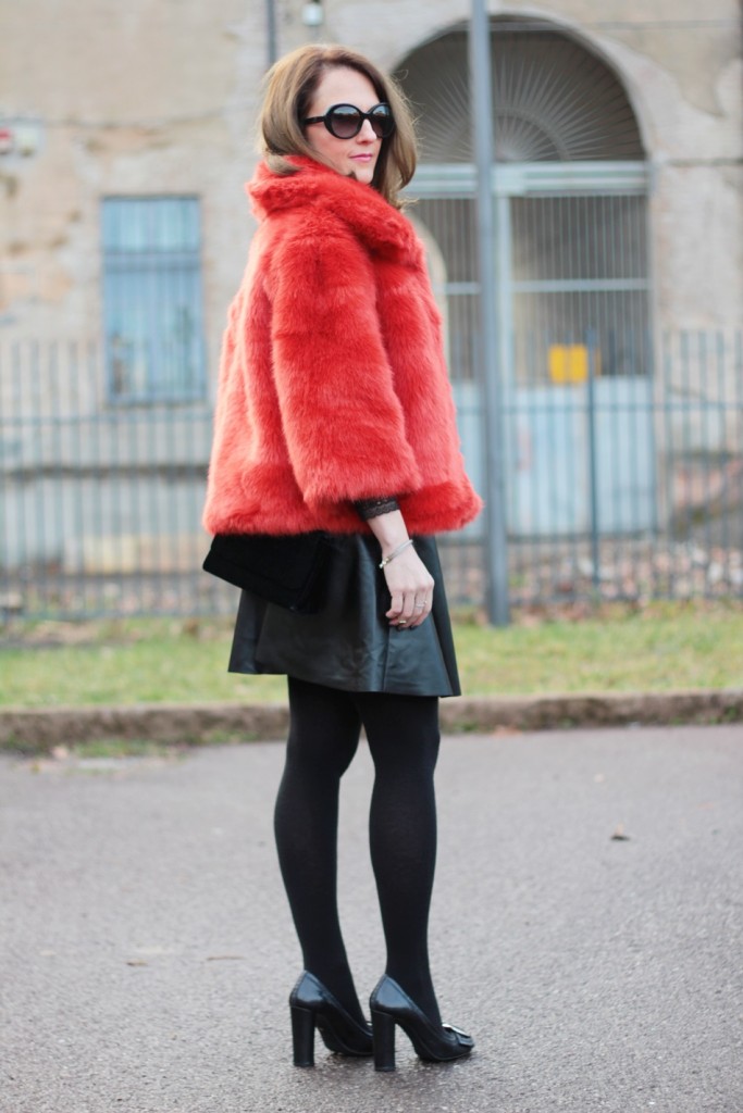 Fashion blogger, Fashion blog, Maggie Dallospedale fashion diary, fashion outfit, Orange Black outfit , 8