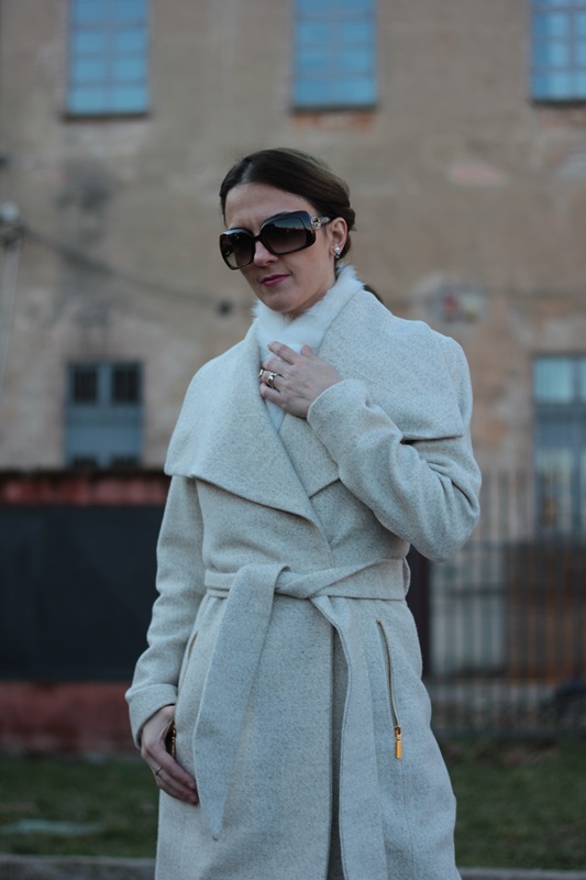 Fashion blogger, Fashion blog, Maggie Dallospedale fashion diary, fashion outfit, Total White Outfit, 12
