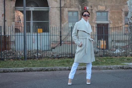 Total White Outfit on my fashion blog (Winter OOTD)