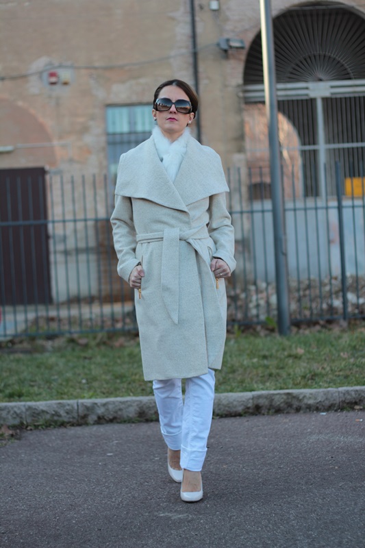 Fashion blogger, Fashion blog, Maggie Dallospedale fashion diary, fashion outfit, Total White Outfit, 4