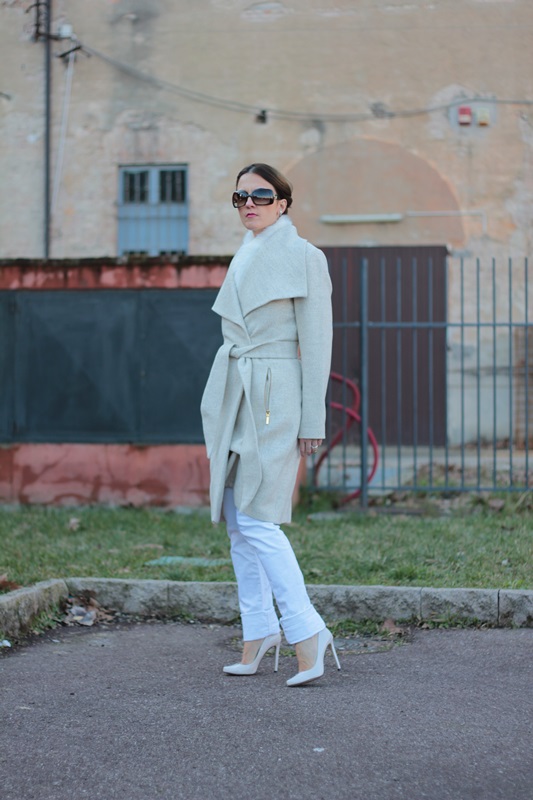 Fashion blogger, Fashion blog, Maggie Dallospedale fashion diary, fashion outfit, Total White Outfit, 5