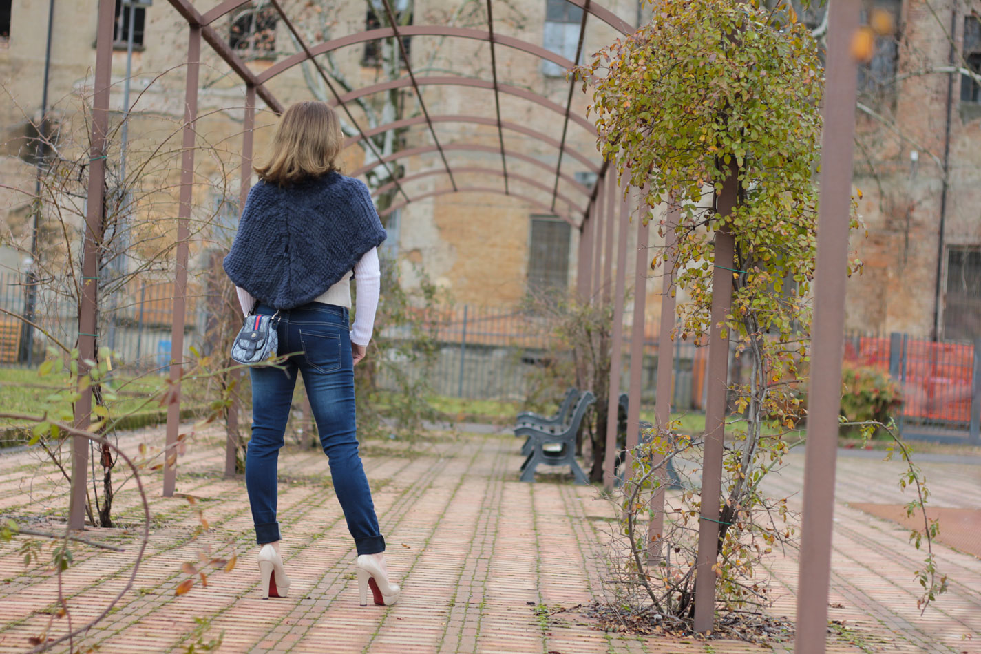 Blue Jeans e mini poncho (Winter Outfit)
