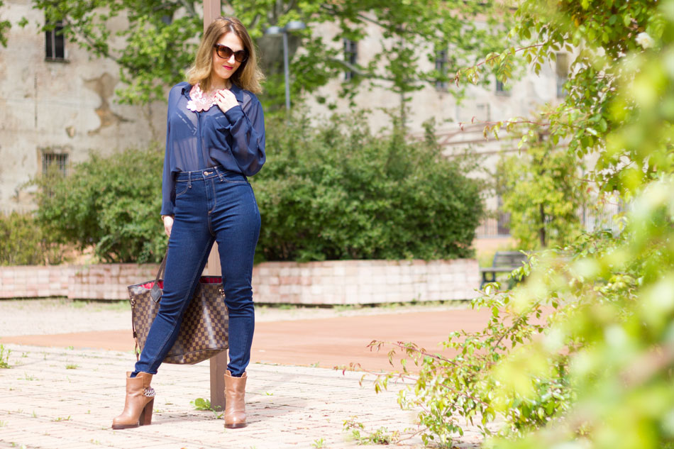 High waisted jeans with Les Naturelles new colletion