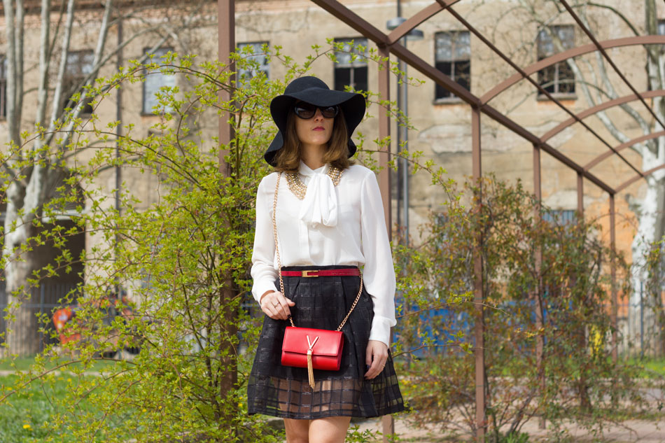Mini Bags and Black & White Outfit (Spring Season)