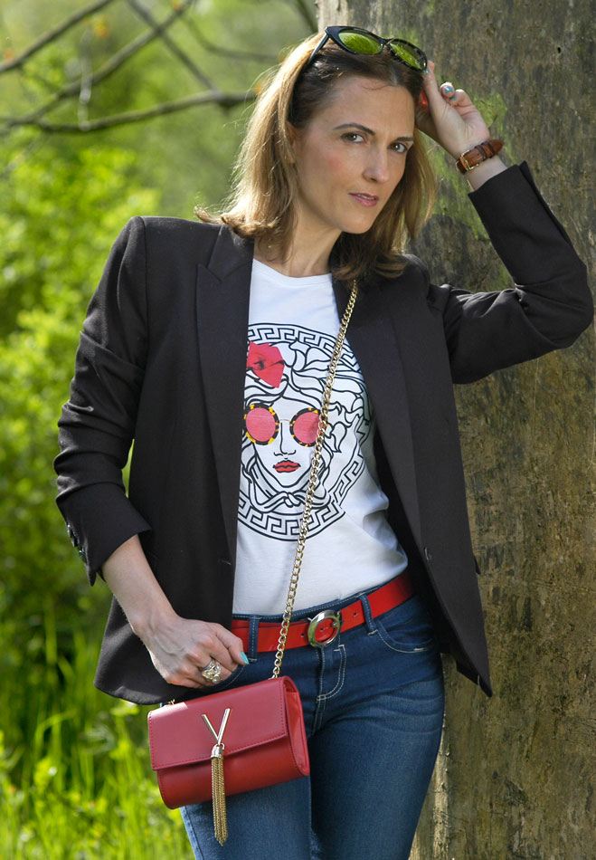 Dress Code tee for a casual (chic) outfit