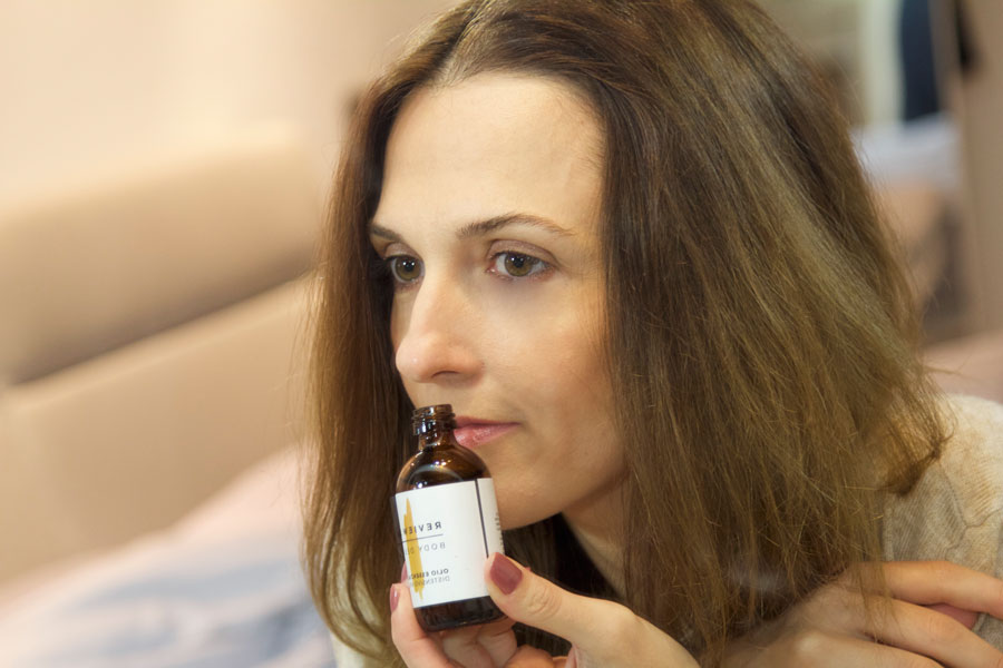 Aromaterapia e oli essenziali eccezionali (OM Beauty)