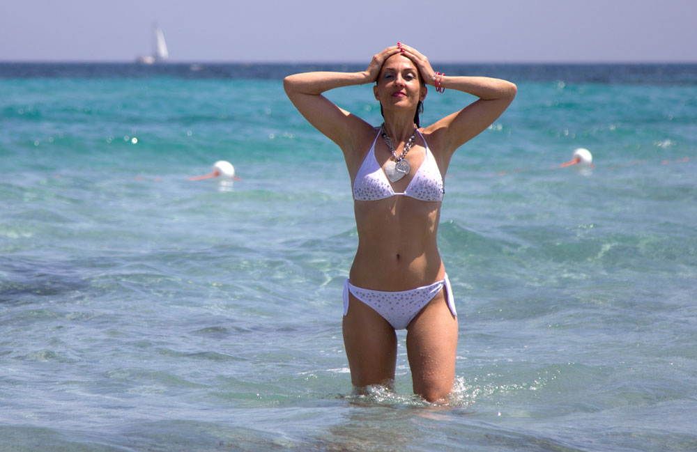 White-Bikini-3
