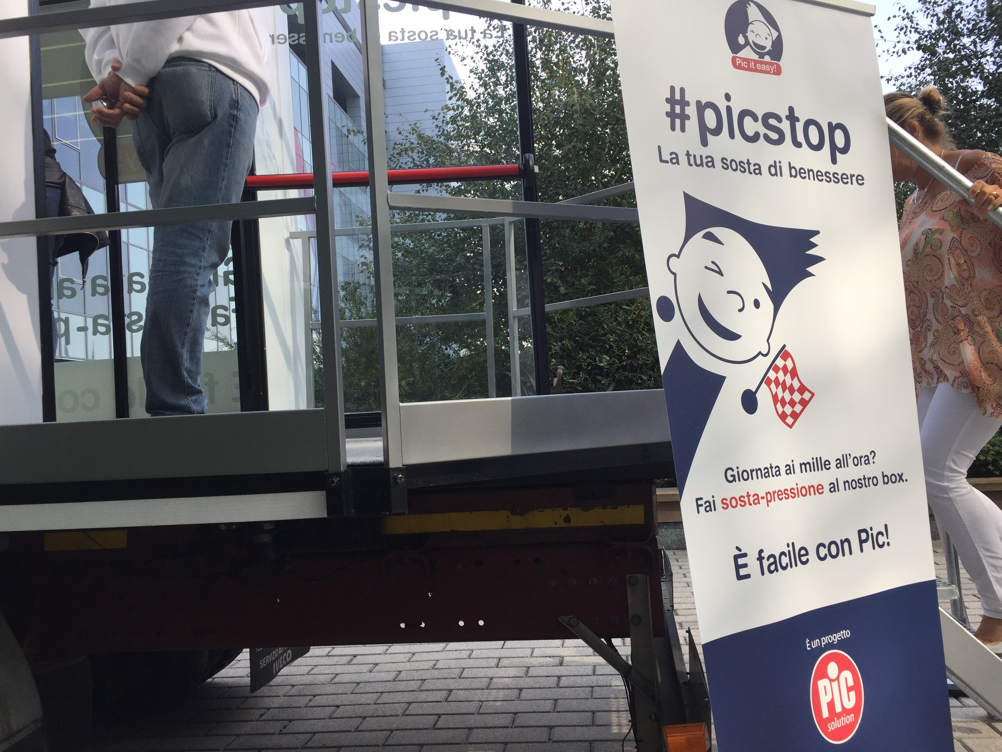 Pic Solution #PicStop Truck Edificio Sky