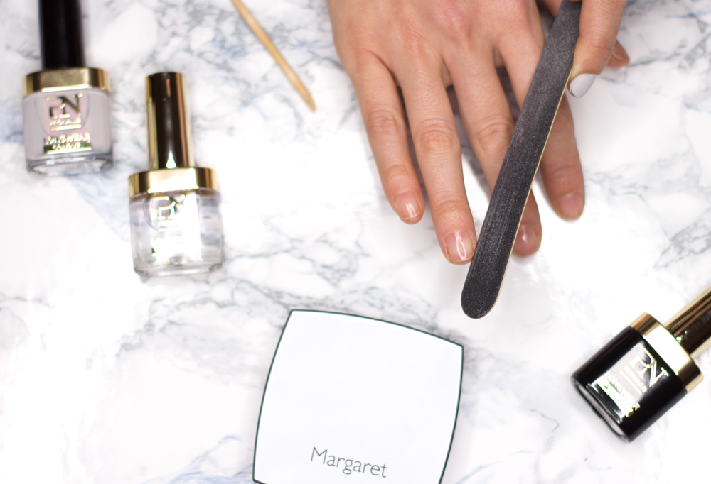 Manicure perfetta: lima di cartoncino