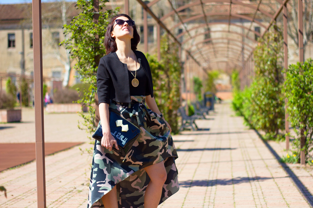 Gonna stampa militare