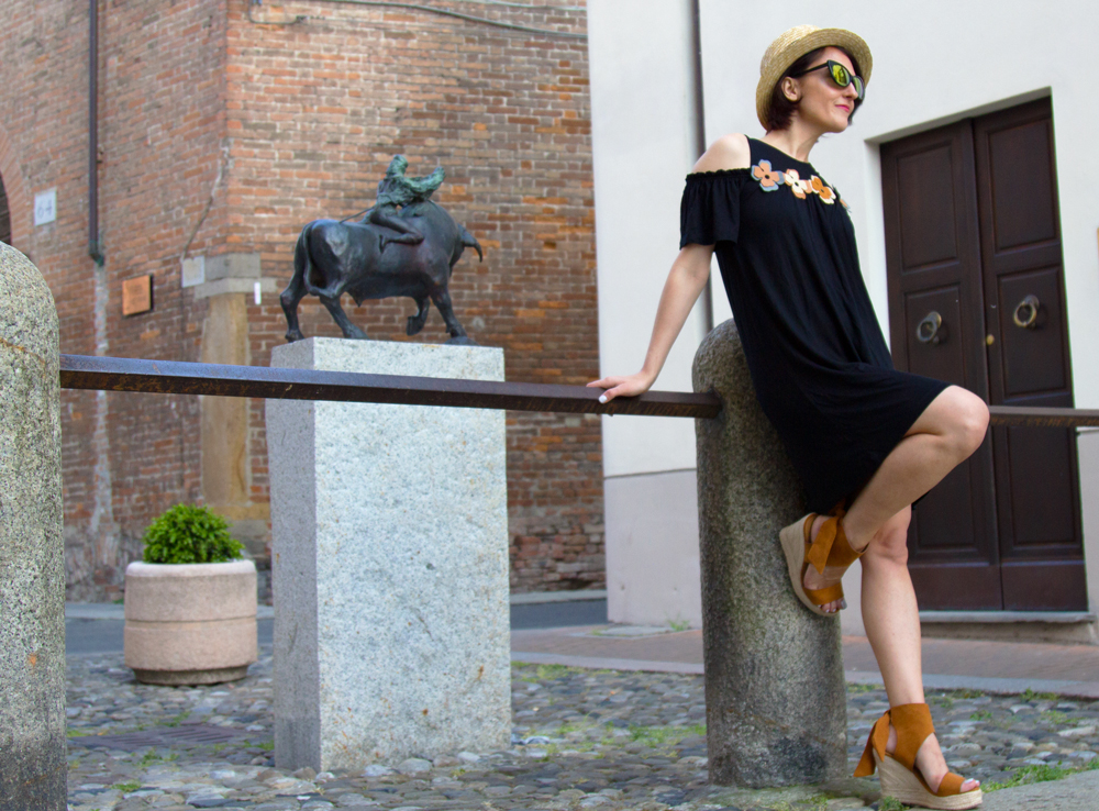 Romantic outfit: come scegliere un LBD per l'estate con Mamamtayoe