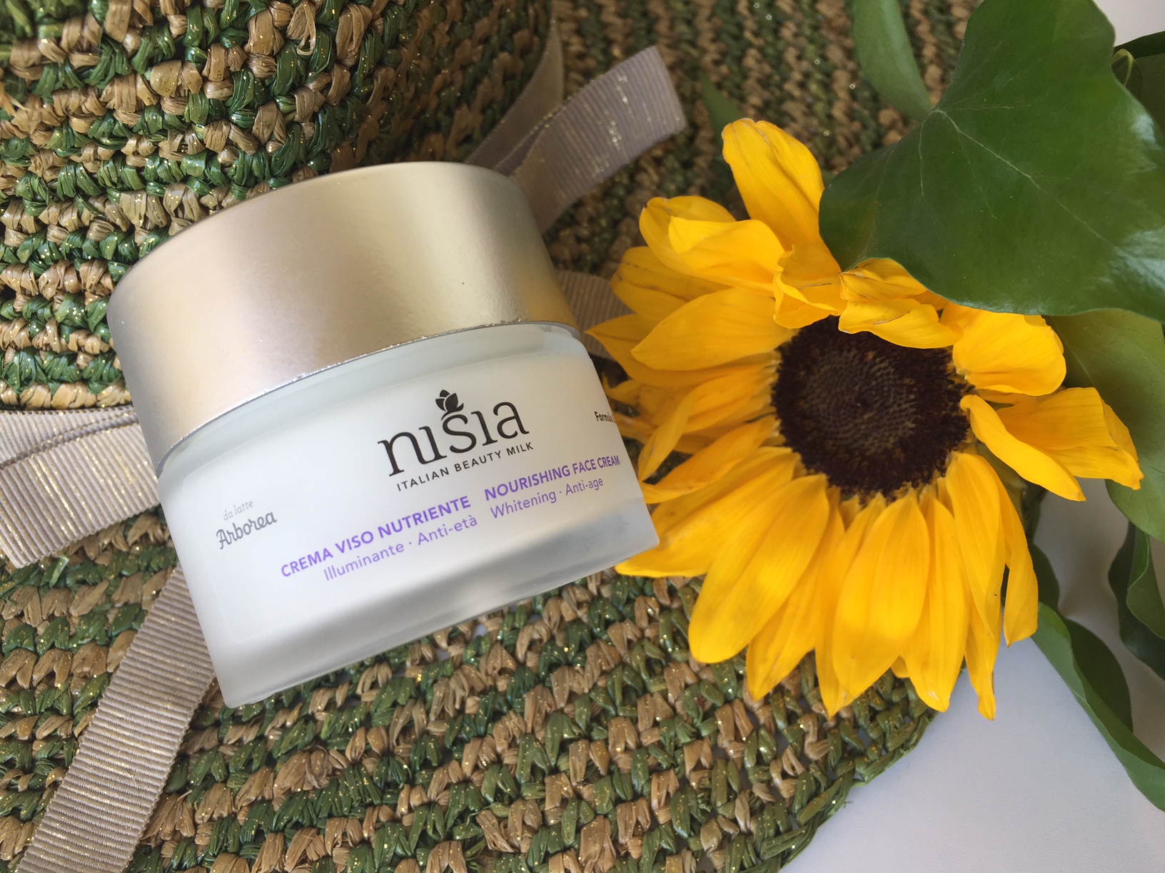 Nisia Crema viso