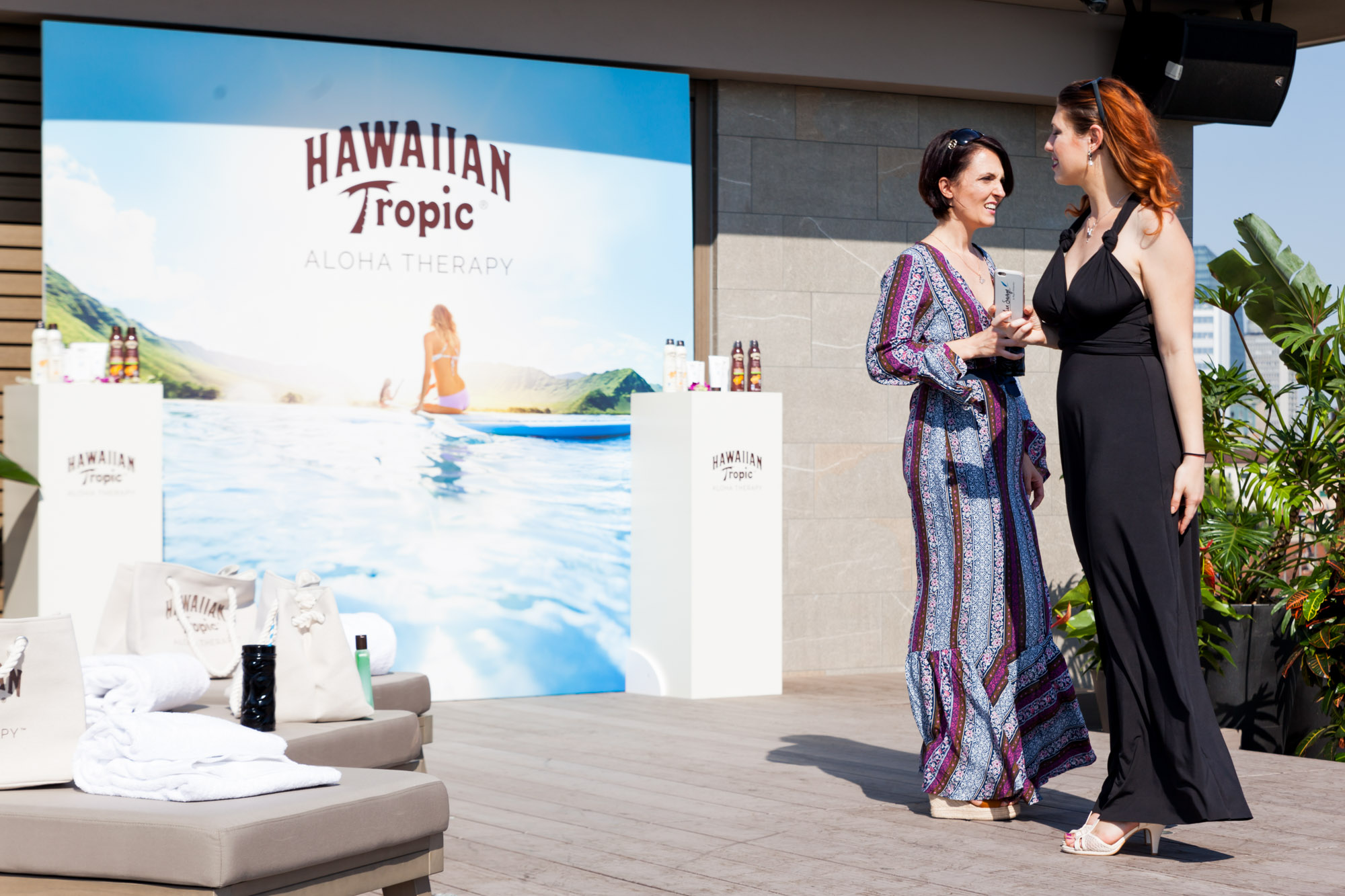 Aloha therapy: protezione solare profumata con i solari di Hawaian tropic