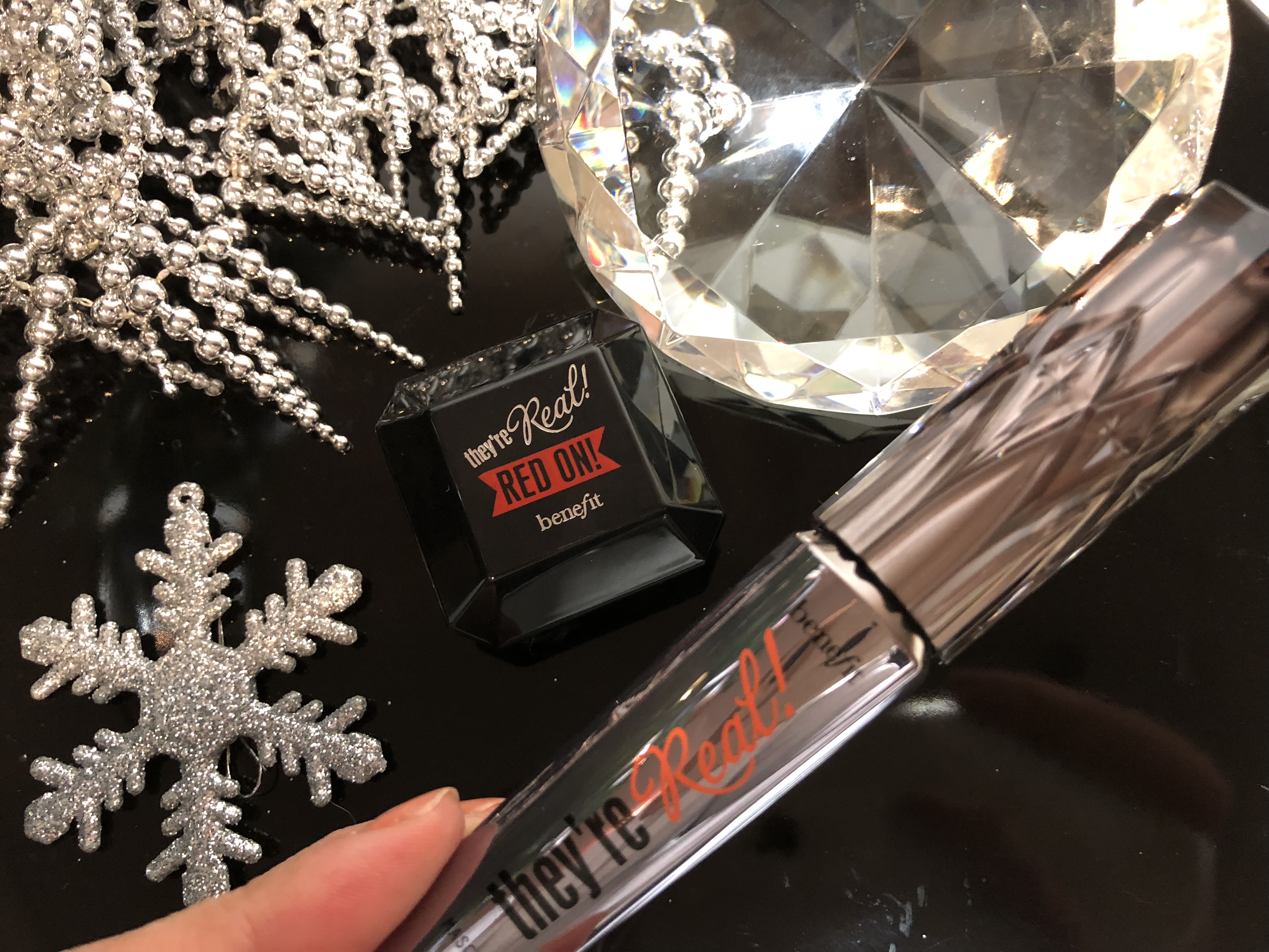 Labbra Sexy e Ciglia Lunghissime con la limited edition Benefit Cosmetics