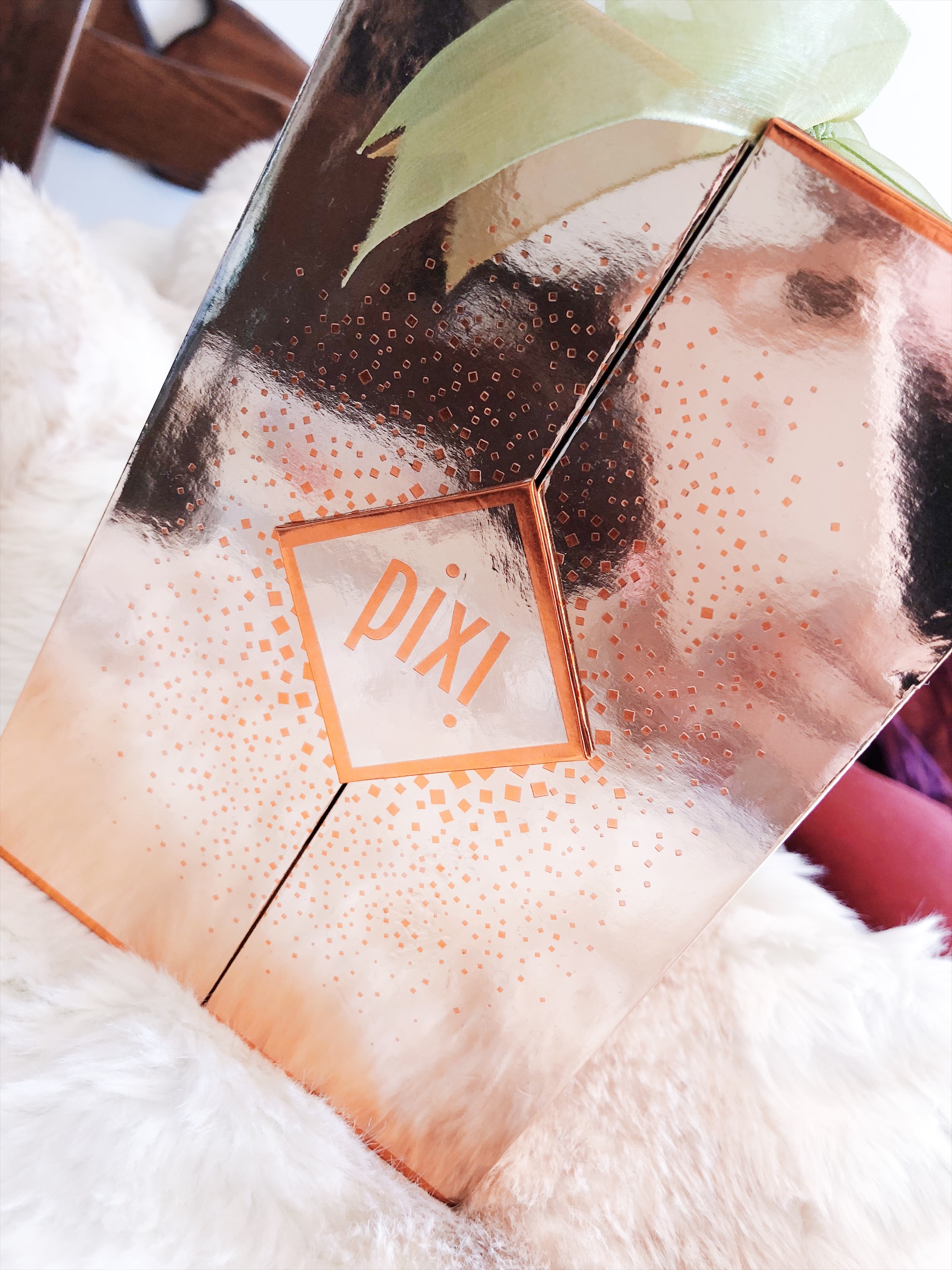 Glow Tonic, il tonico esfoliante per un viso luminoso di PIXI beauty