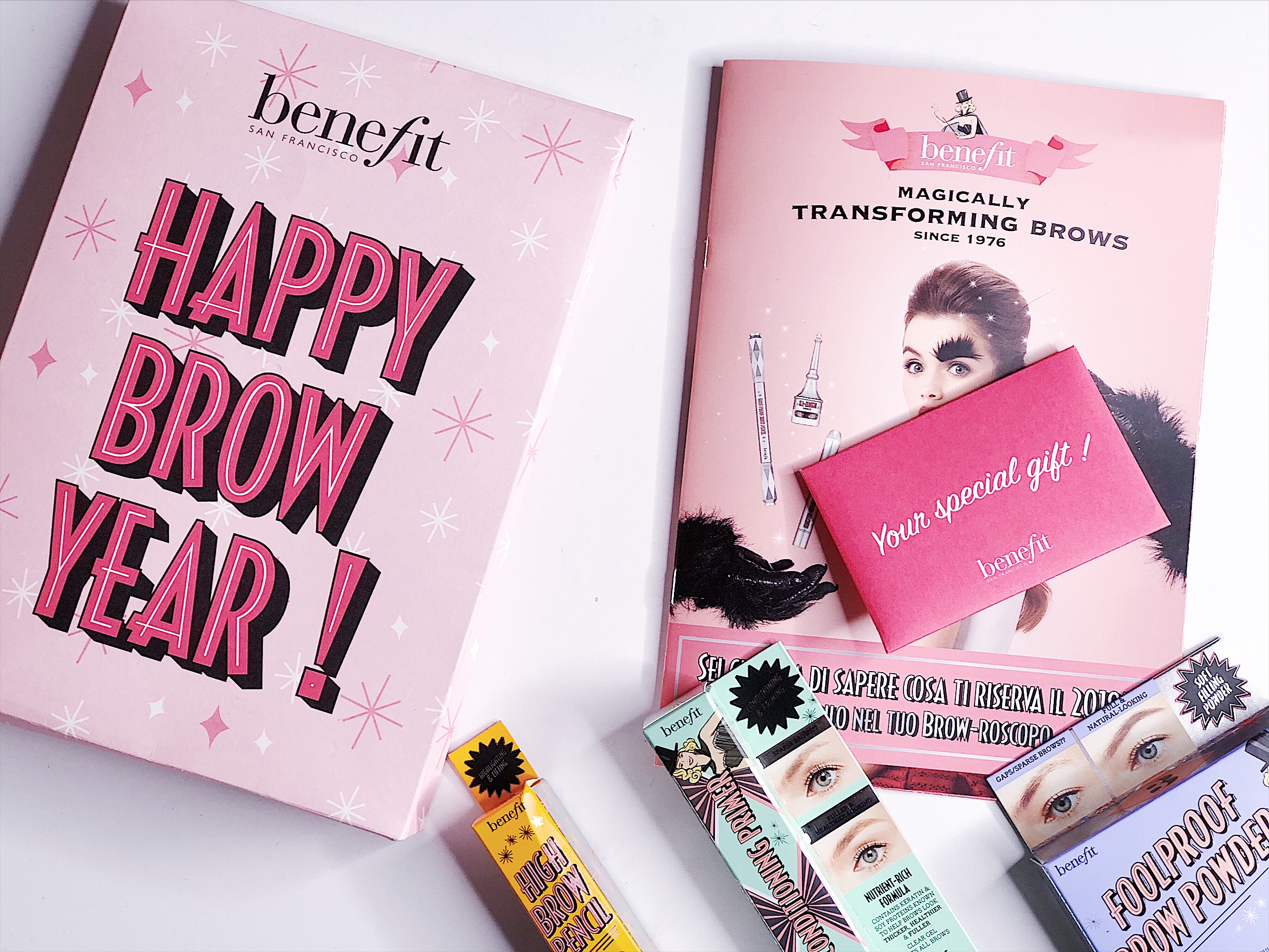 Sopracciglia perfette: appuntamento al BrowBar di Benefit Cosmetics