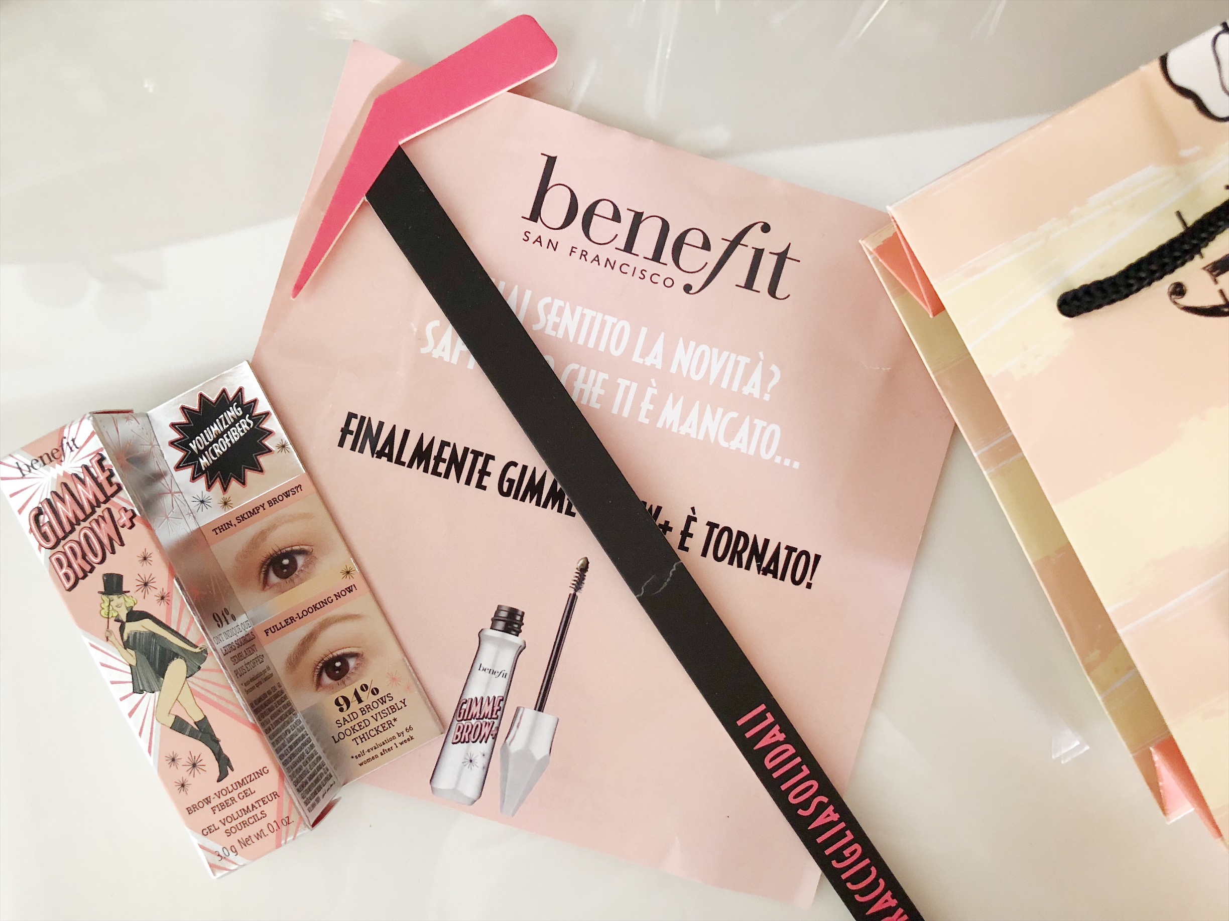 Full Brows by Gimme Brow! E' tornato finalmente uno dei top di Benefit!