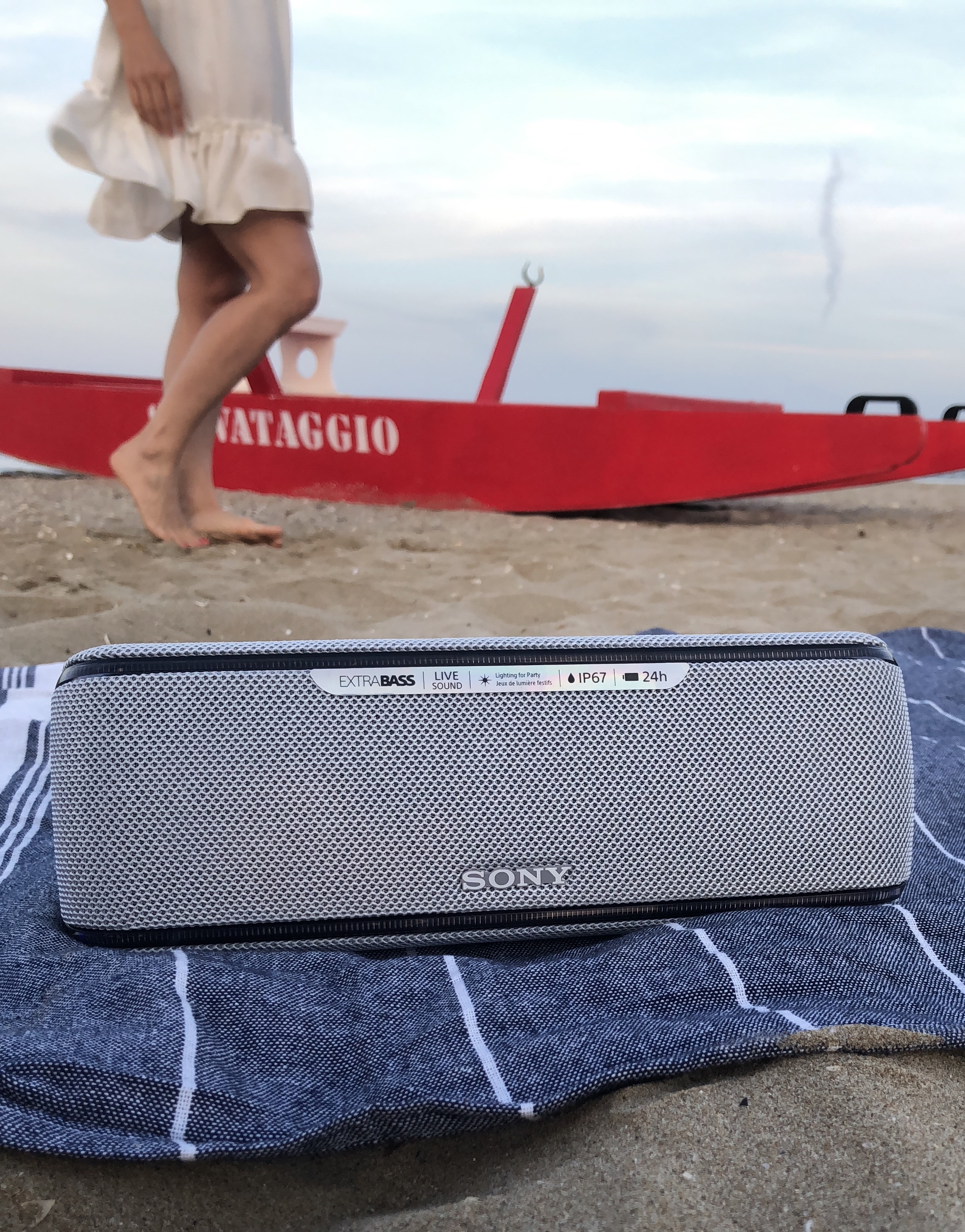 Sony Extra Bass SRS-XB41: lo speaker portatile per ballare in spiaggia e sotto le stelle!