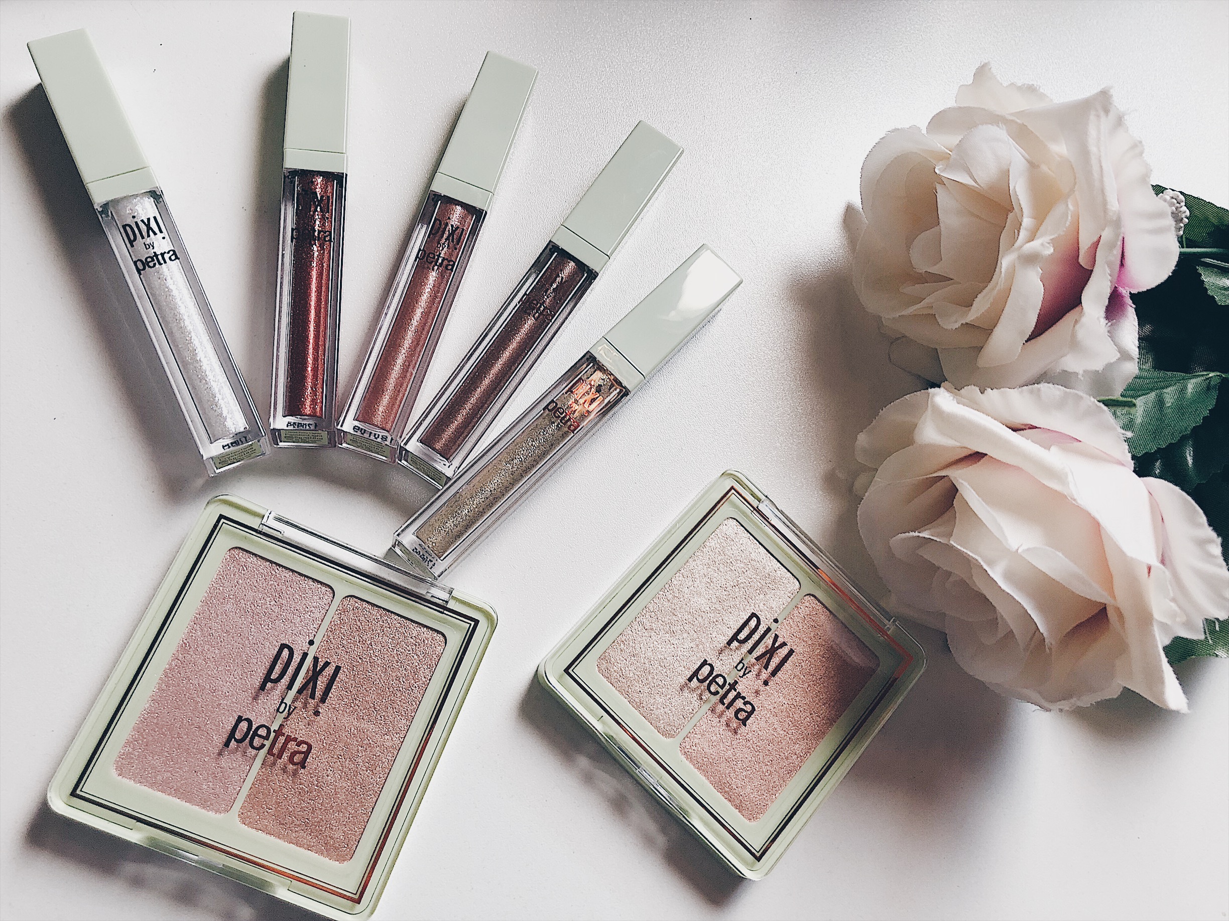 Glow in a box by pixi beauty, get them gorgeous with Petra!