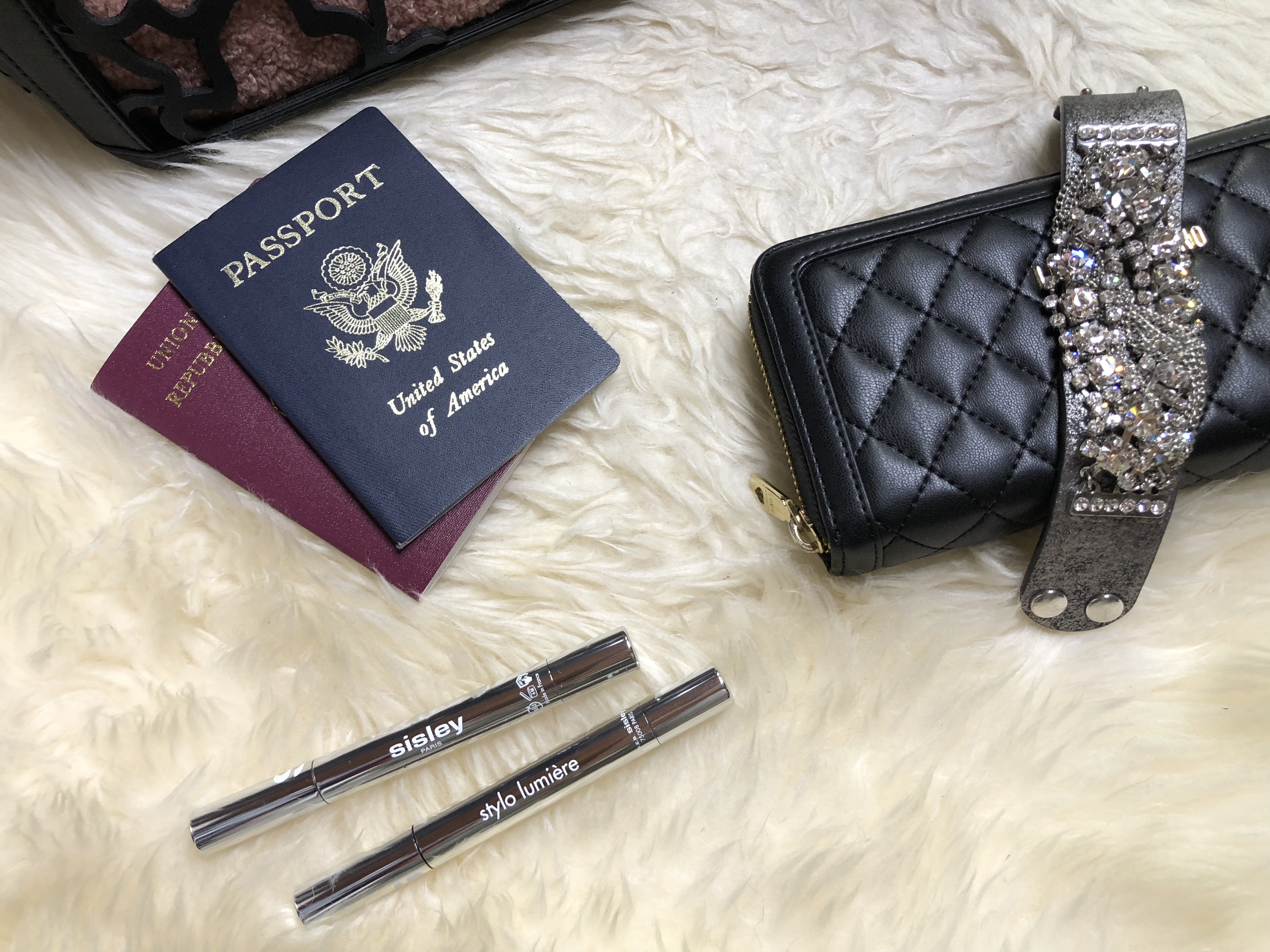 Stylo Lumière by Sisley Paris: lo stylo cushion “all in one”