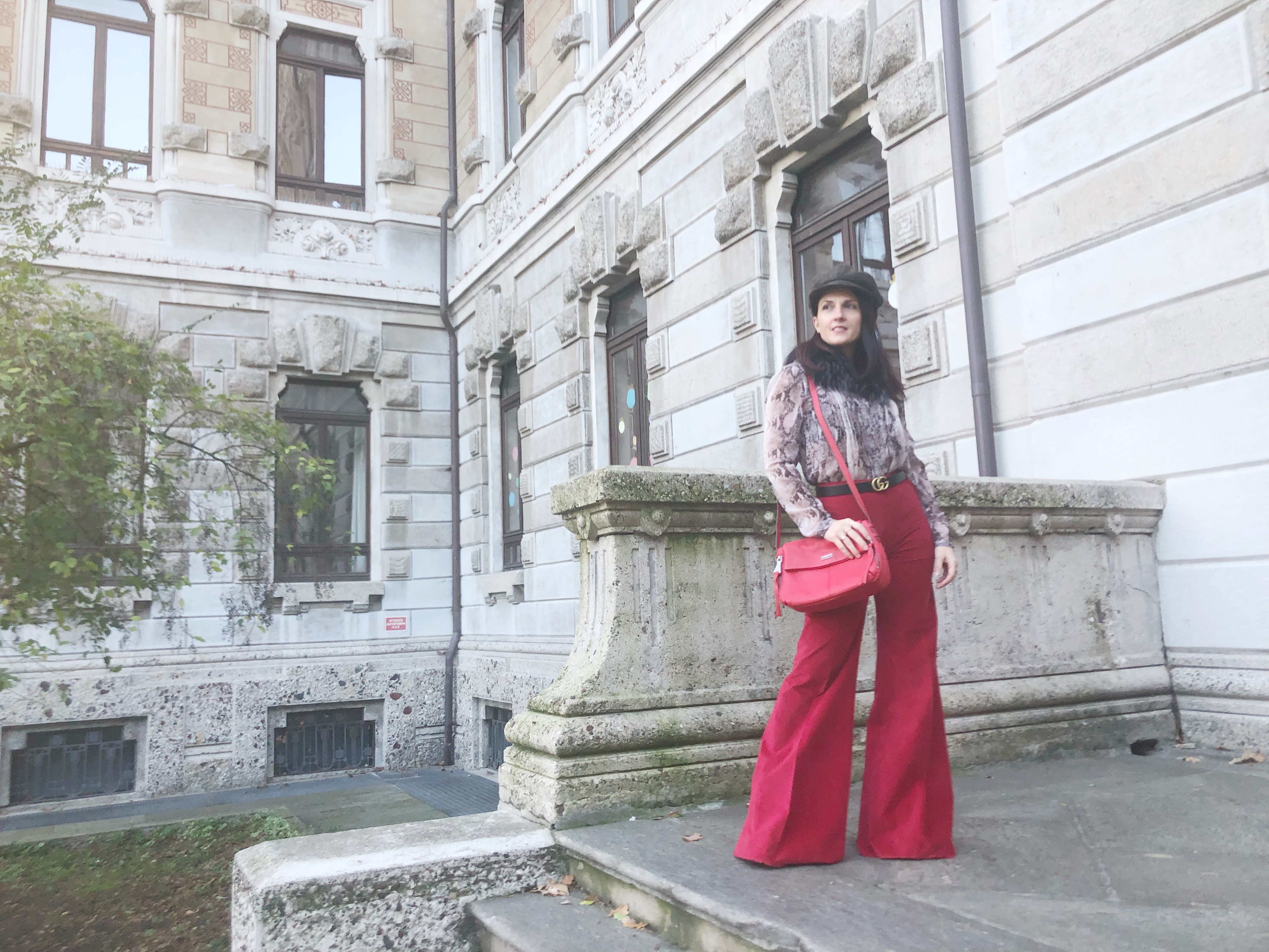 Shaft Jeans palazzo: ecco come abbinarli per creare un look anni settanta