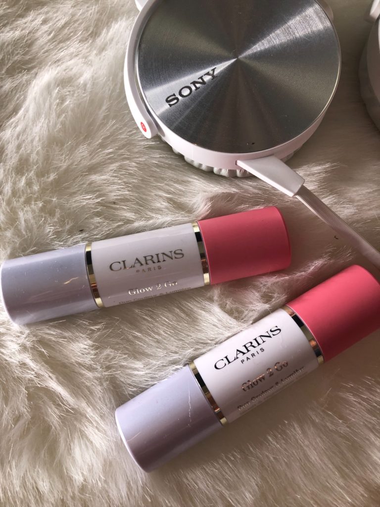 Selfie Ready with Clarins: Ecco i tip per una selfie perfetta.