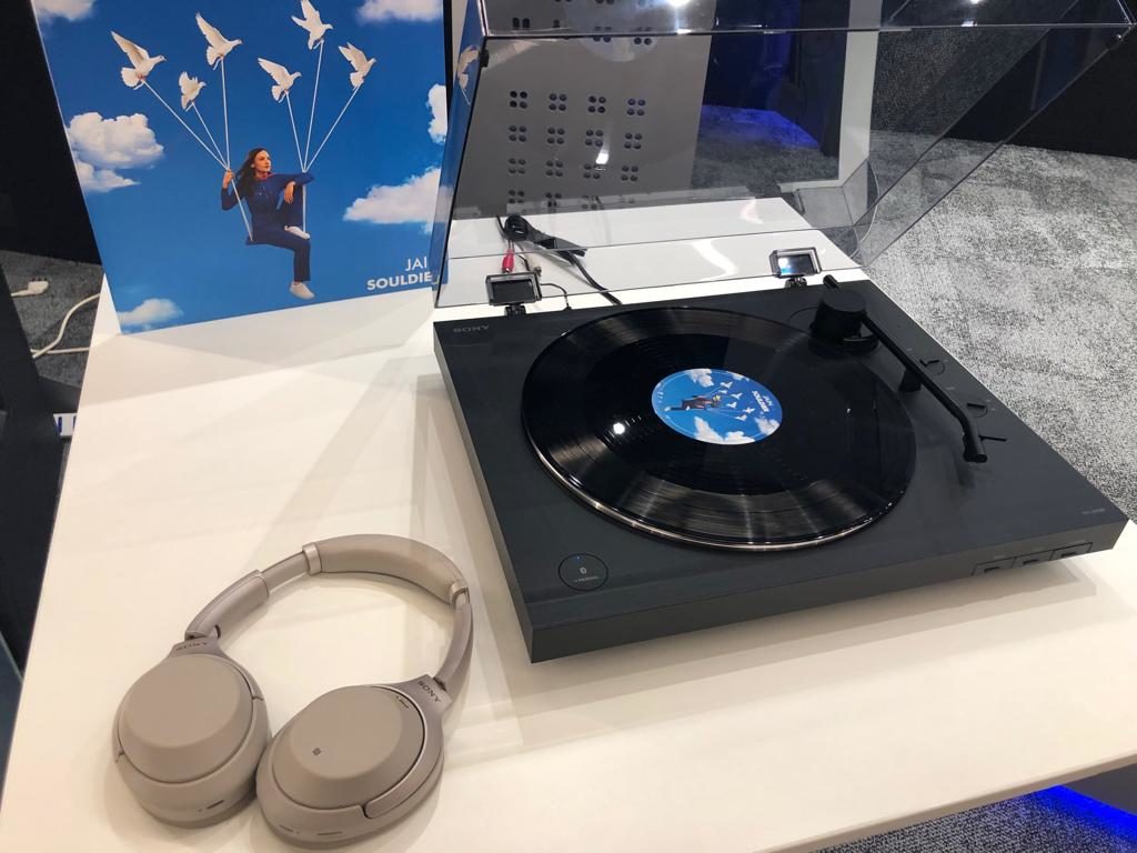 Vinili senza limiti: Sony presenta il nuovo giradischi PS-LX310BT