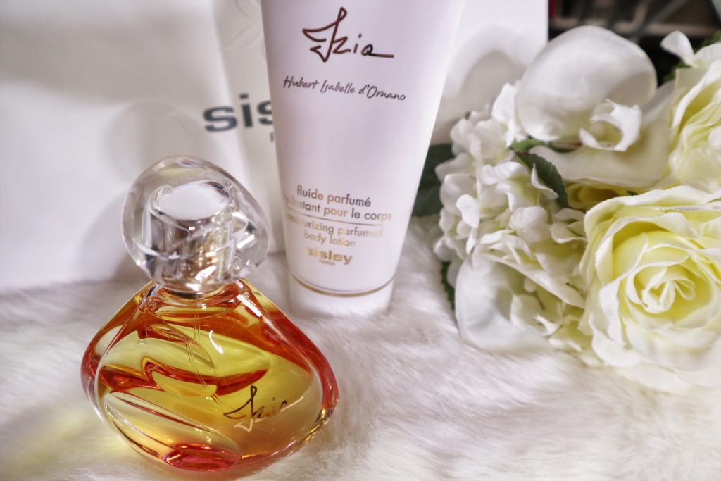 Izia body lotion di Sisley Paris: pelle nutrita e  morbida in pochi istanti