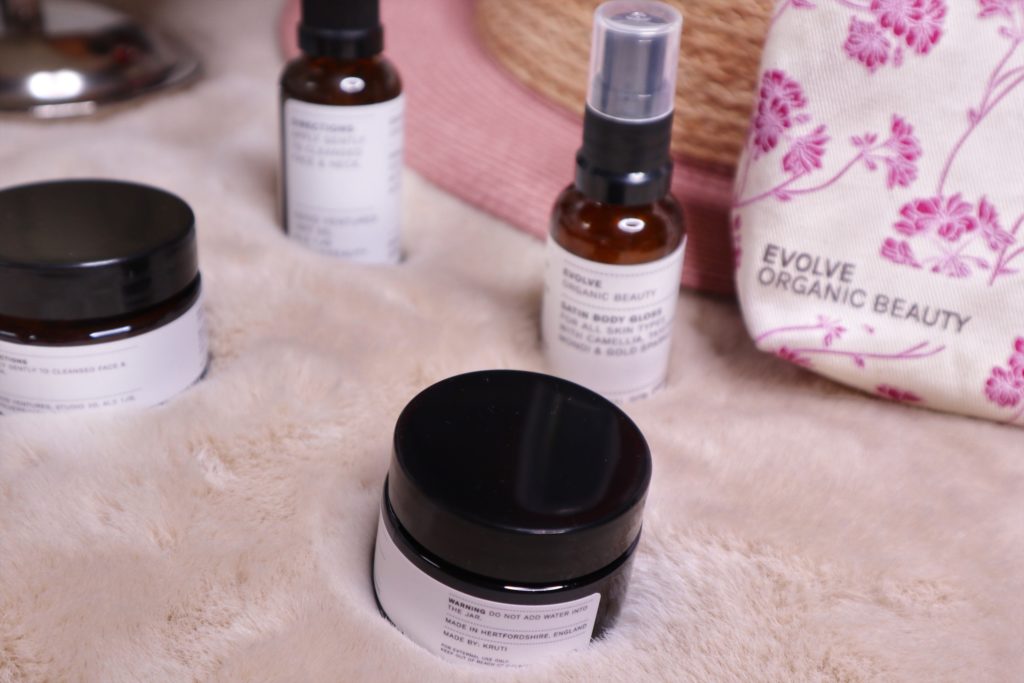 Evolve beauty: il kit che non può mancare nella valigia è su QVC Italia