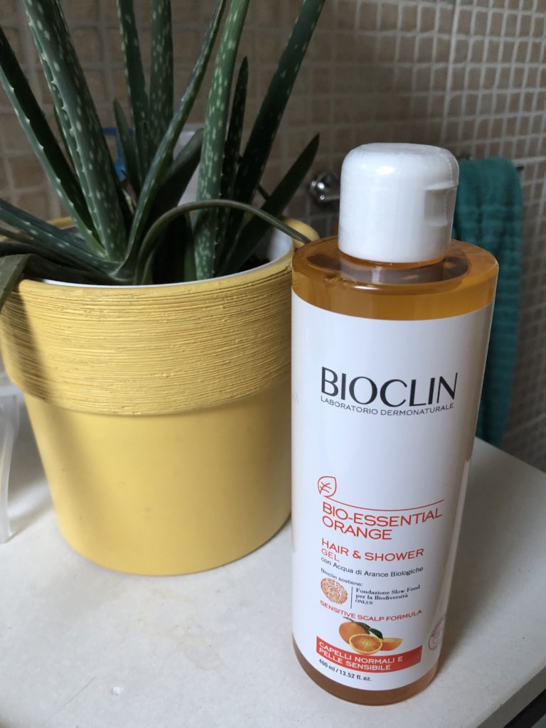 Bio Essential Orange: hair & Shower Gel con acqua di arance biologiche