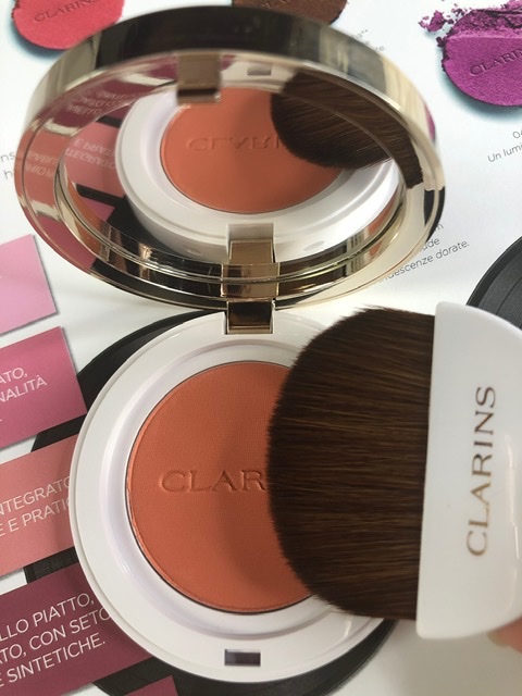 Joli Blush: arriva la melodia Clarins che dà colore alle giornate grigie